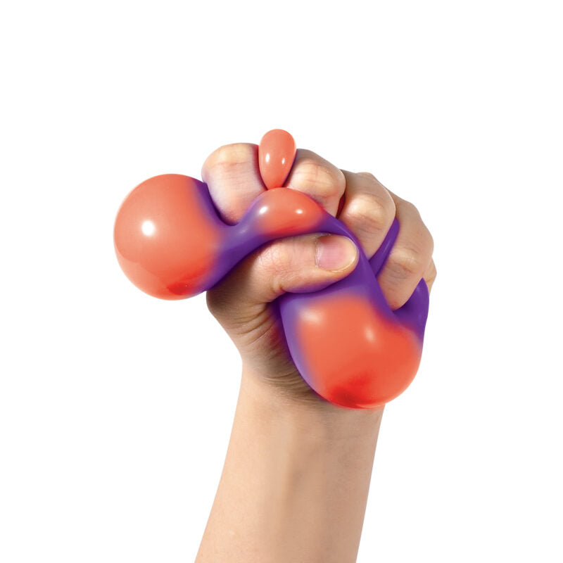 NeeDoh Color Change Squeeze Heart - US 8650